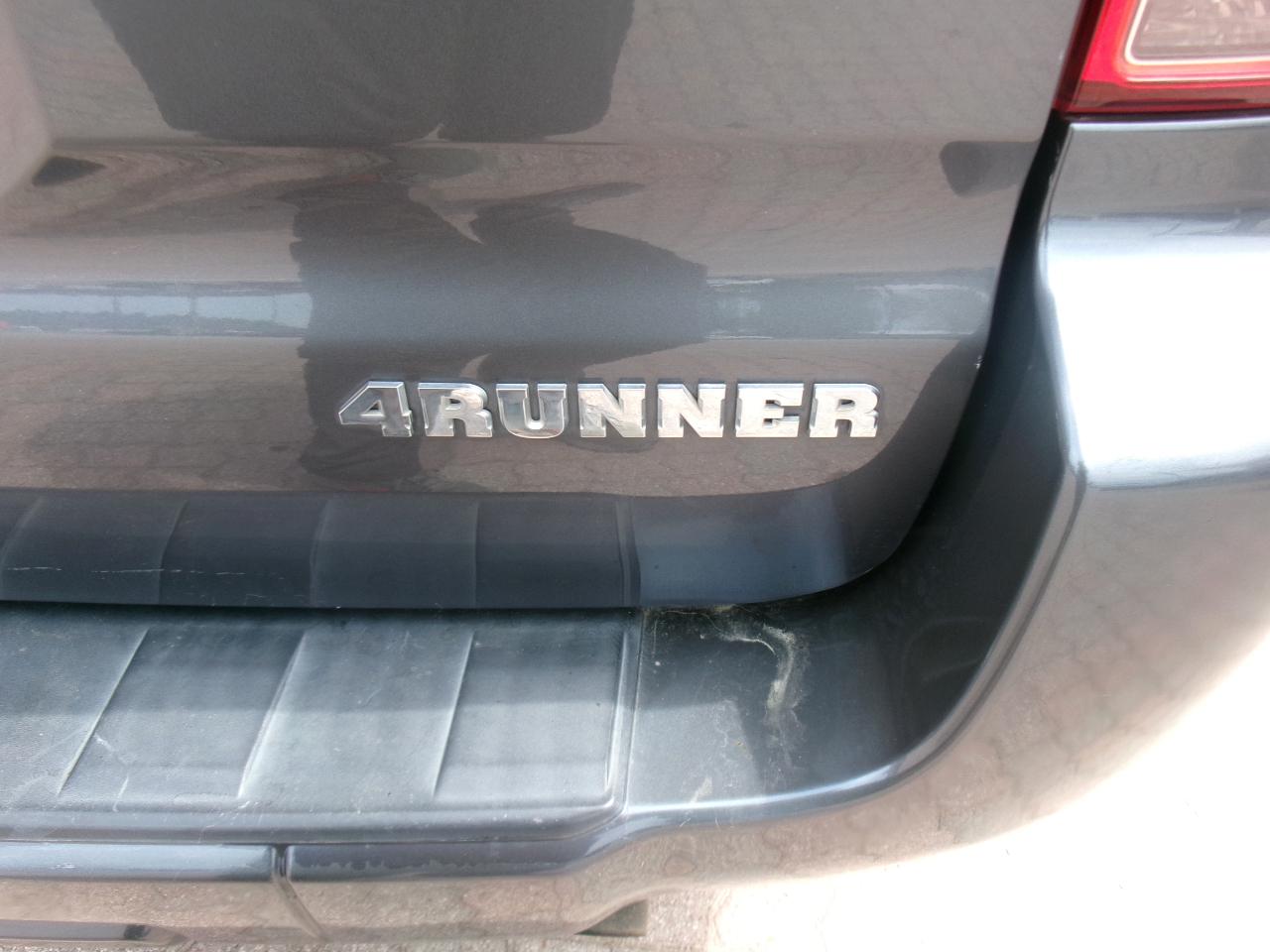 Toyota 4Runner SR5 2WD 2009