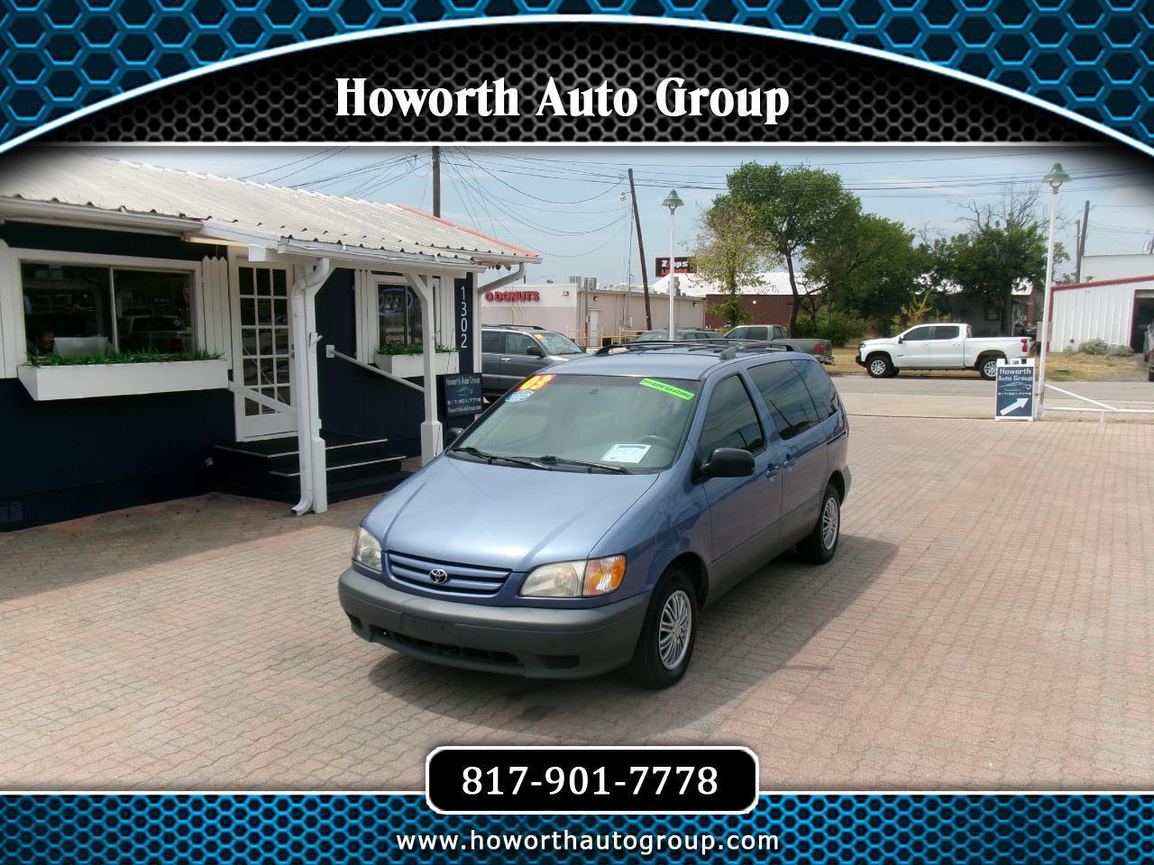 Toyota Sienna LE 2003