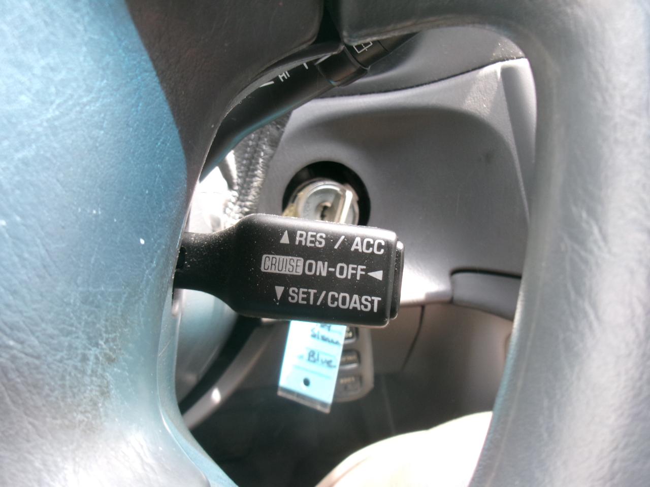 Toyota Sienna LE 2003