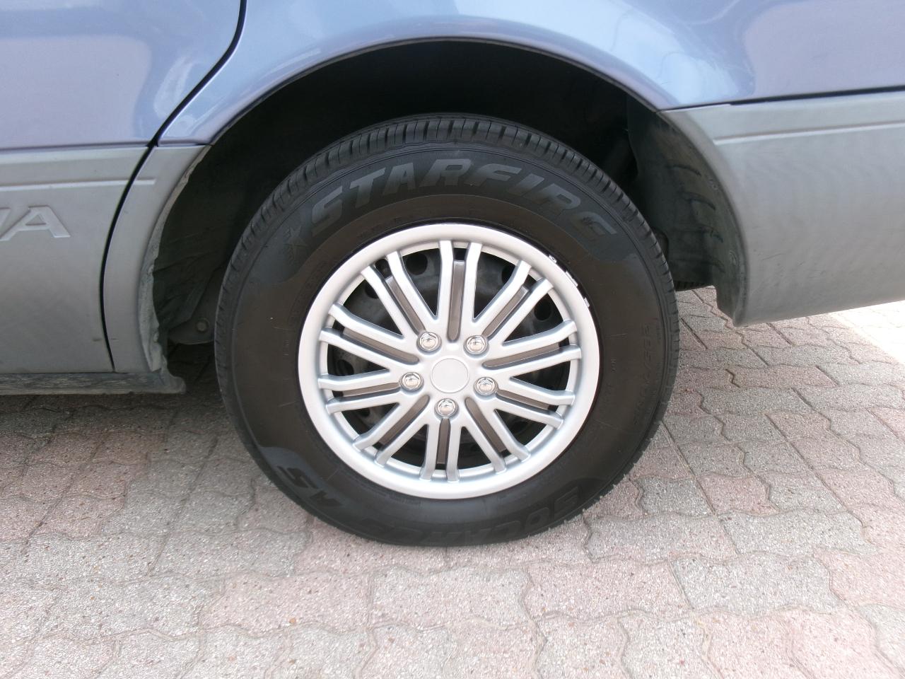 Toyota Sienna LE 2003