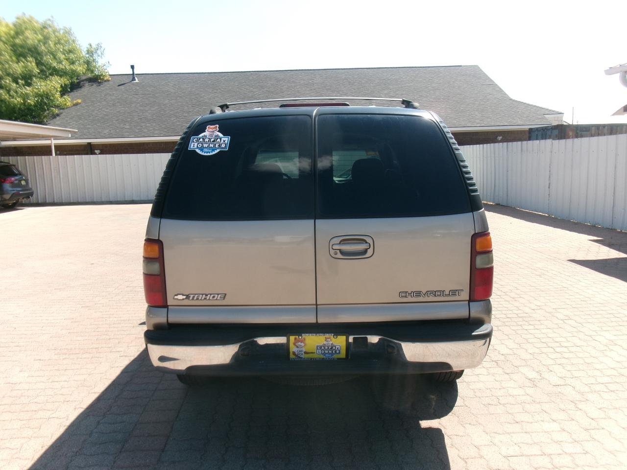 Chevrolet Tahoe 2WD 2002