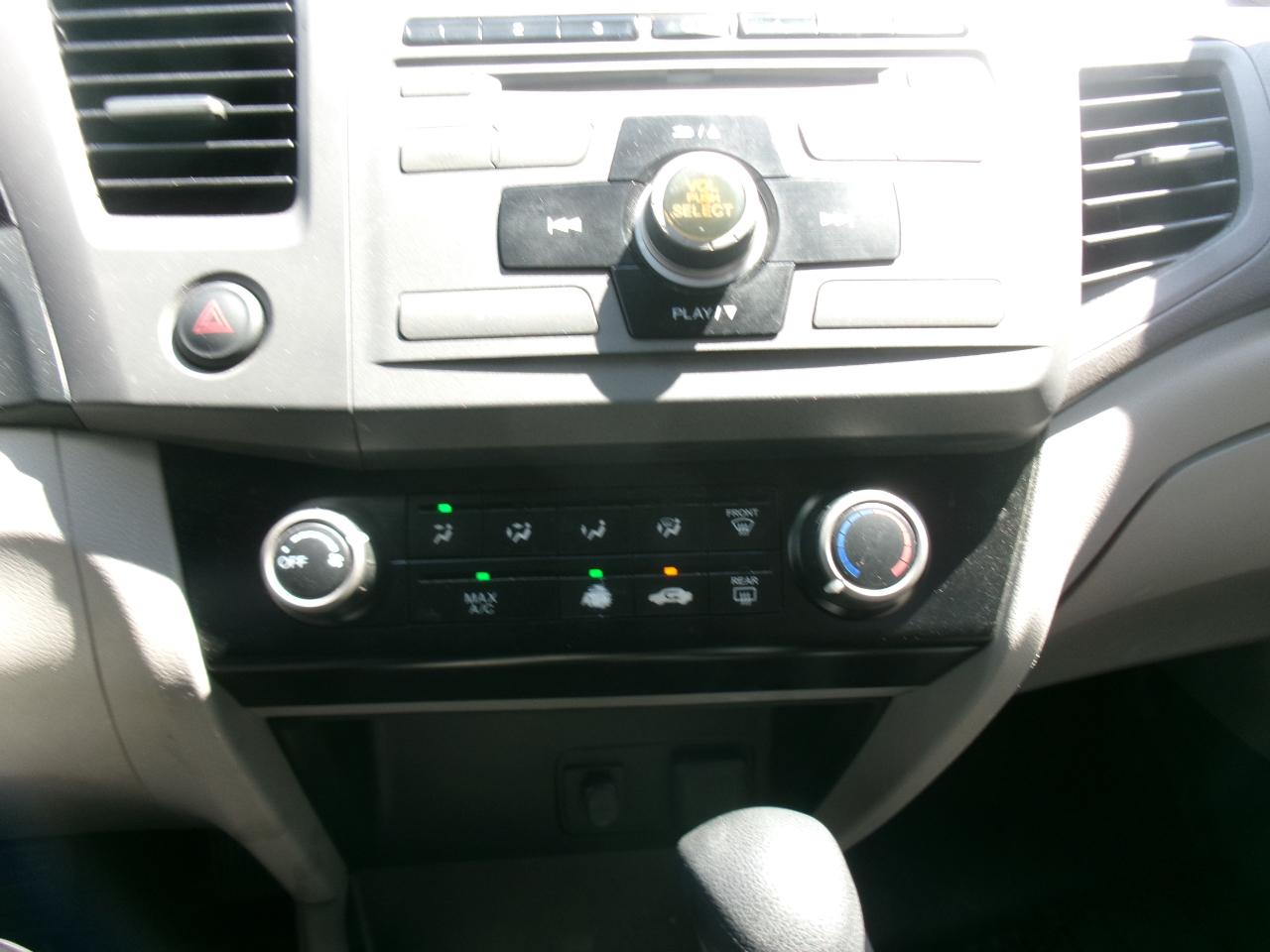 Honda Civic LX Sedan AT 2012