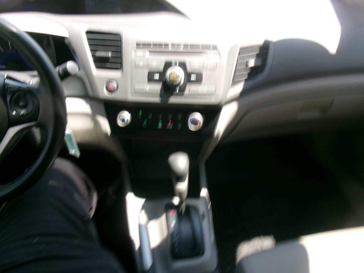 Honda Civic LX Sedan AT 2012