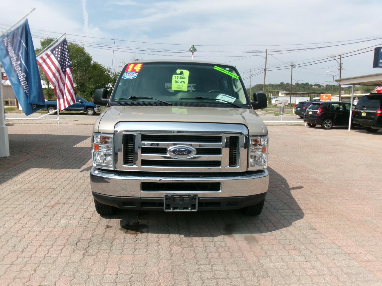 Ford Econoline E-150 XLT 2014