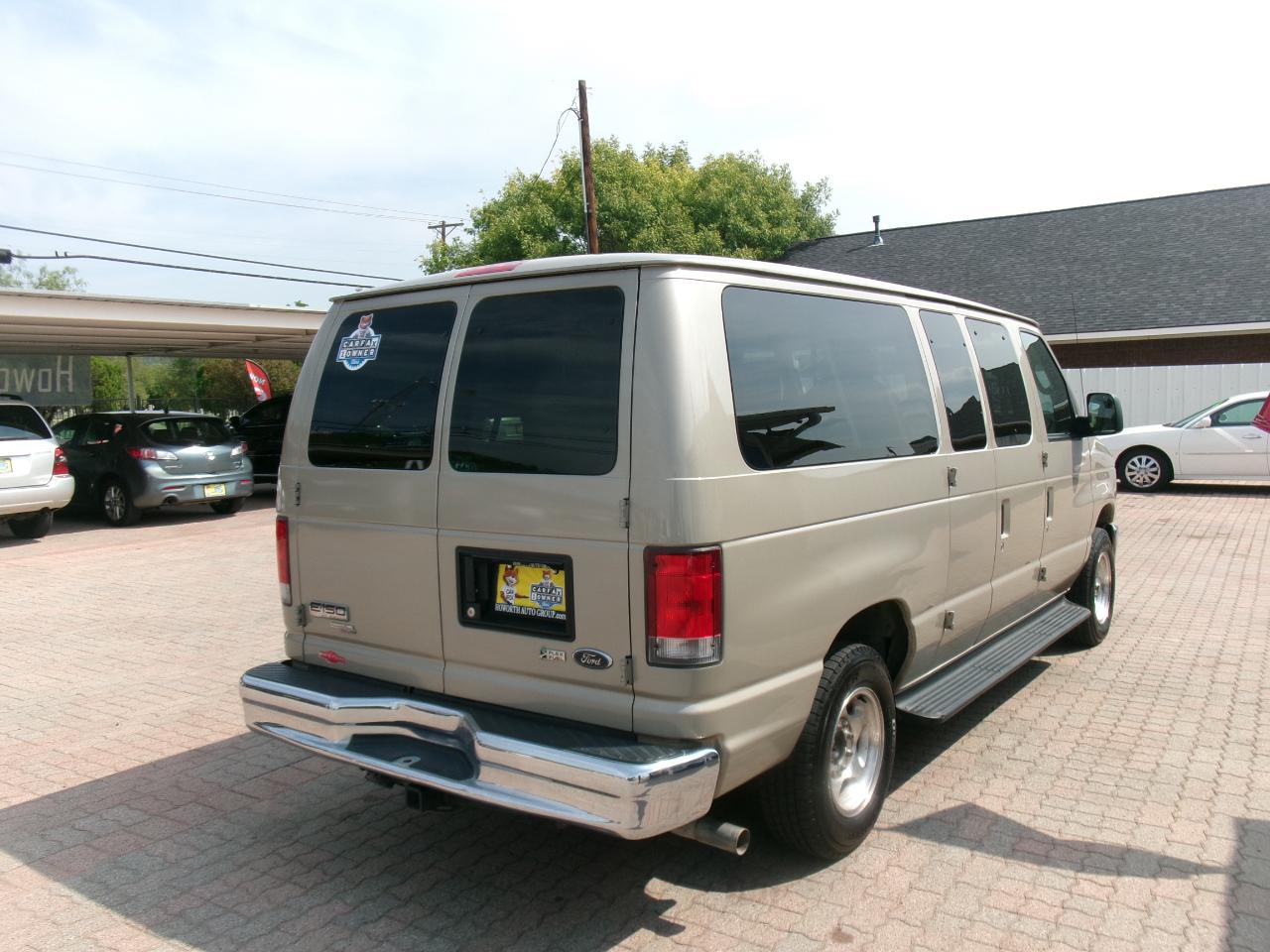 Ford Econoline E-150 XLT 2014