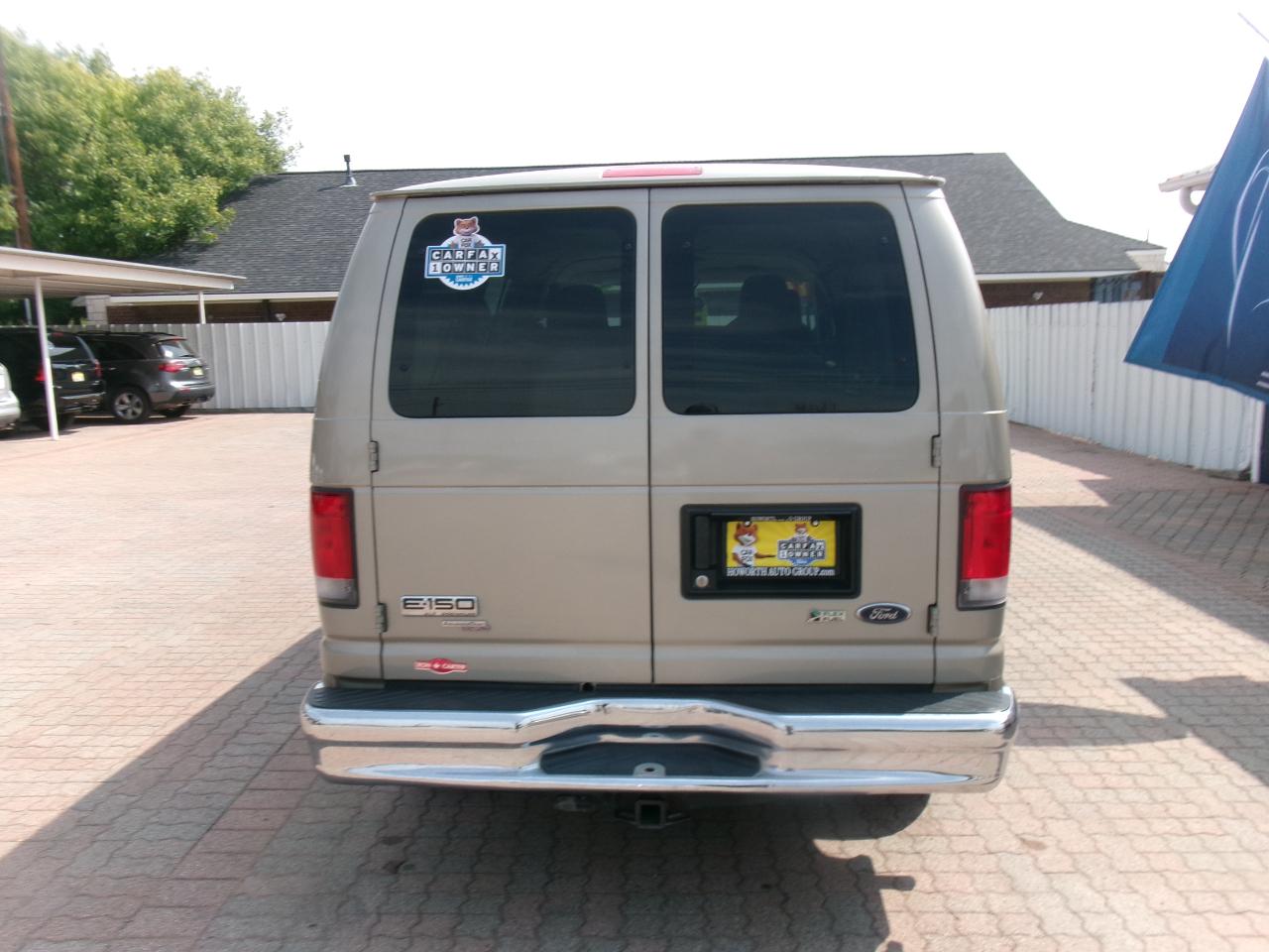 Ford Econoline E-150 XLT 2014