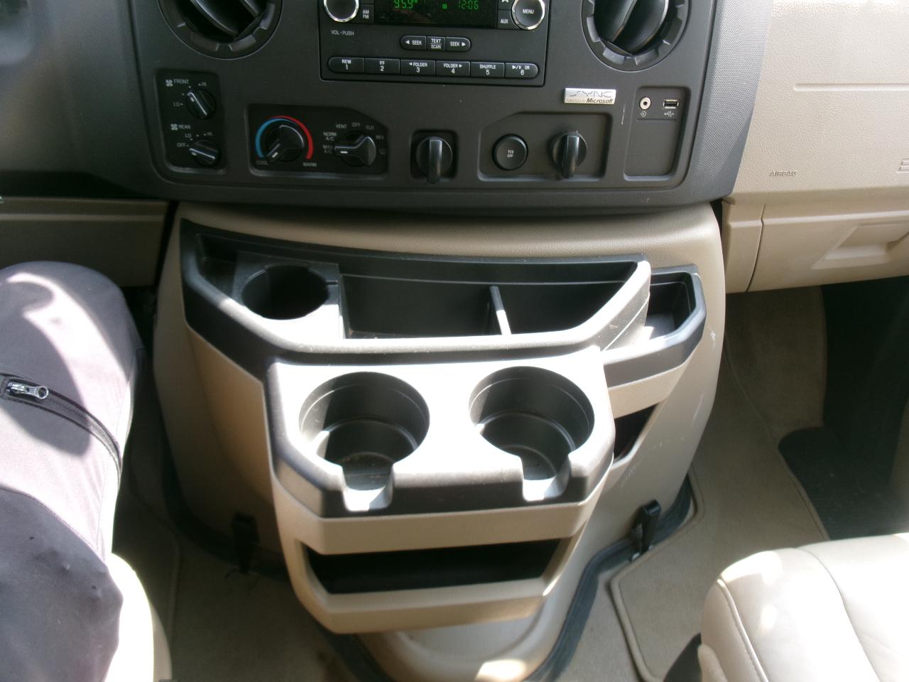 Ford Econoline E-150 XLT 2014