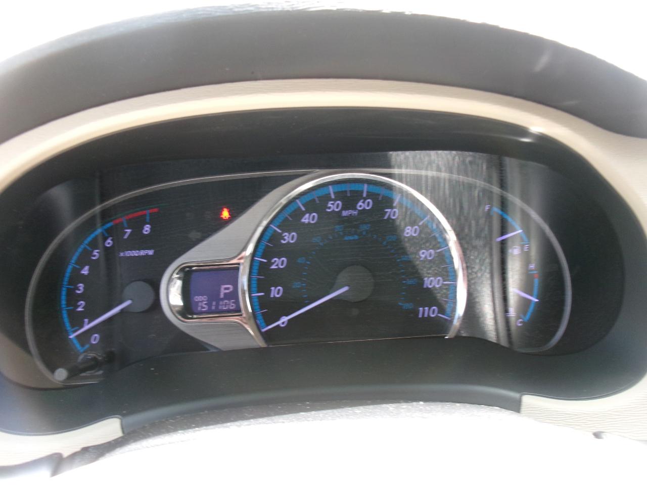 Toyota Sienna XLE 7-Passenger 2011