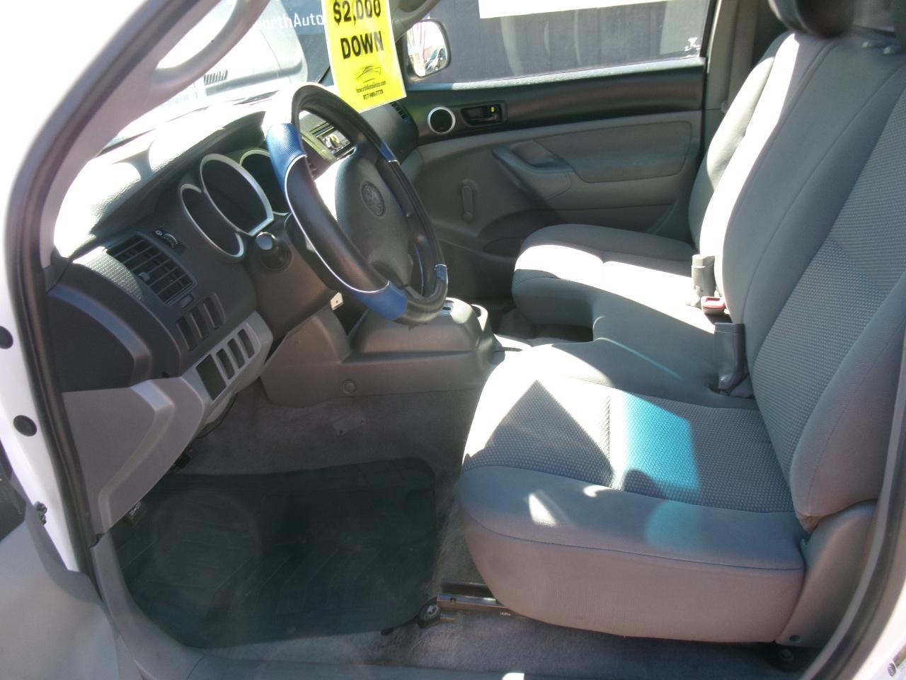 Toyota Tacoma Regular Cab 2WD 2006