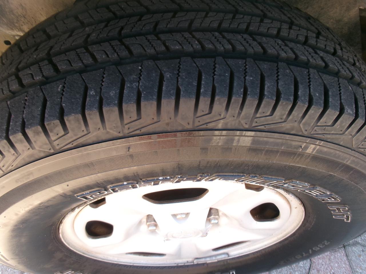 Toyota Tacoma Regular Cab 2WD 2006