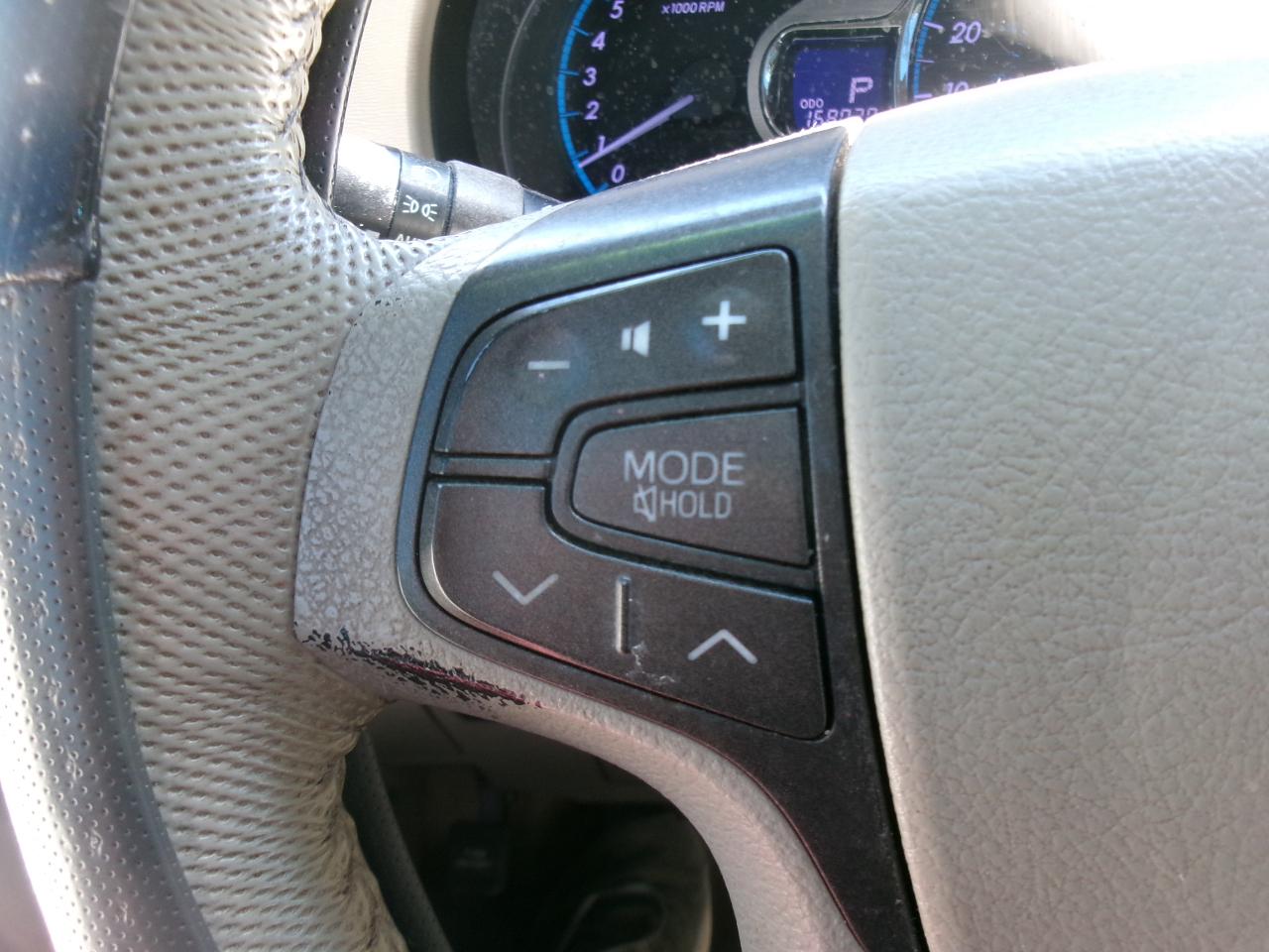 Toyota Sienna XLE FWD 8-Passenger V6 2012