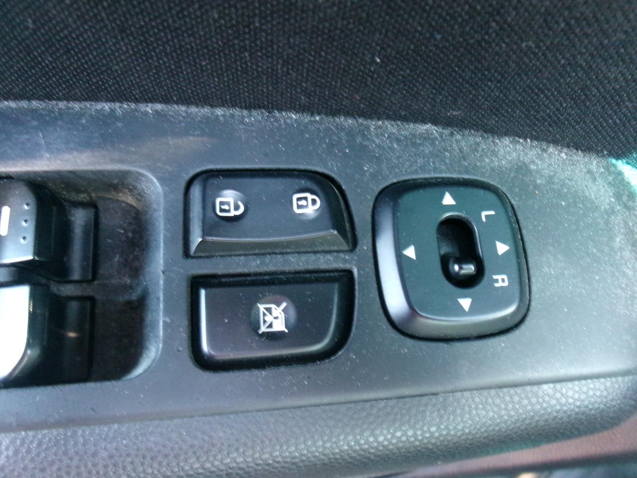 Kia Soul + w/Signature 2.0 Special Edition 2016