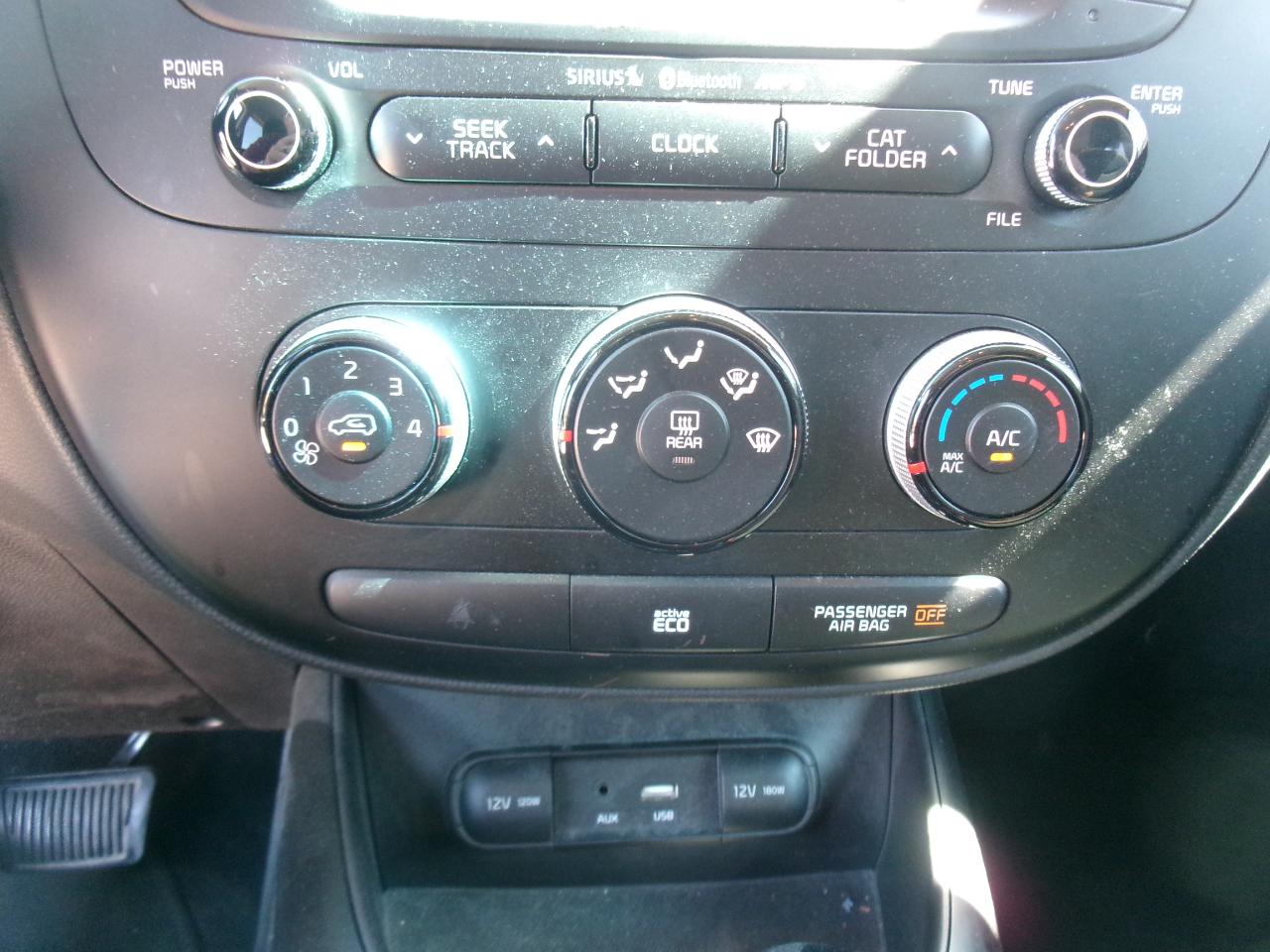 Kia Soul + w/Signature 2.0 Special Edition 2016