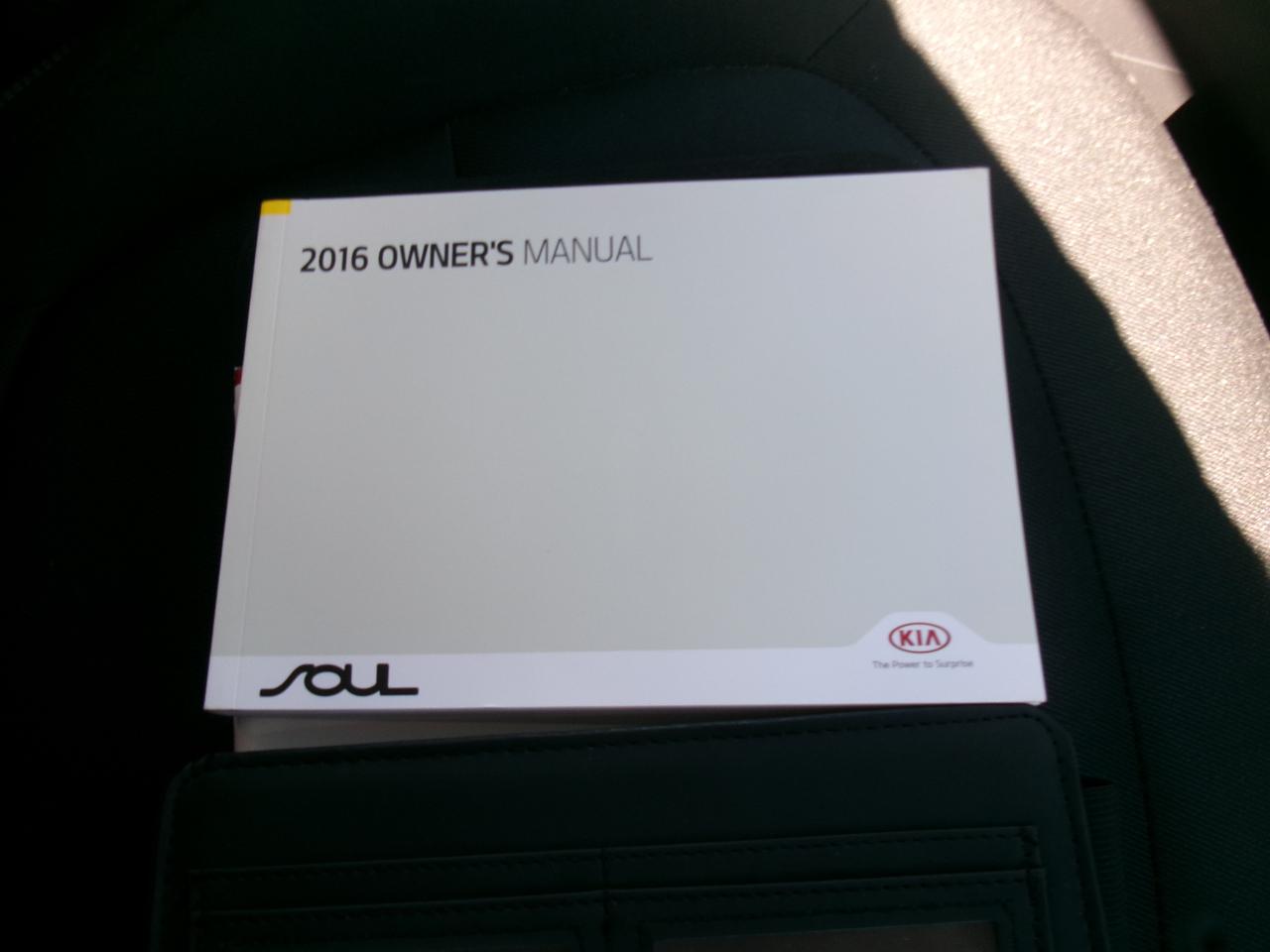 Kia Soul + w/Signature 2.0 Special Edition 2016