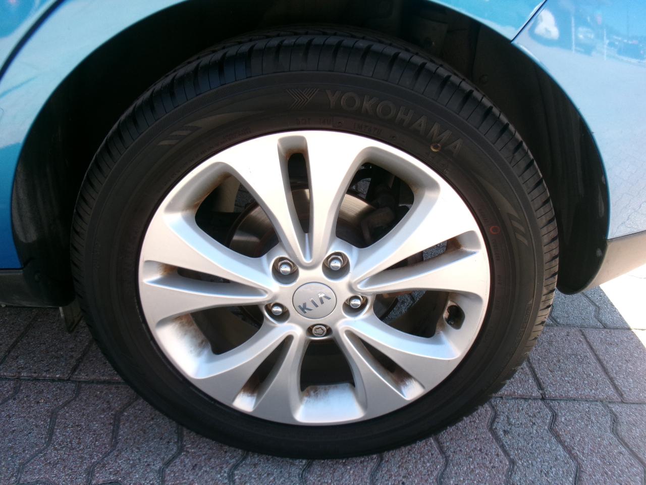 Kia Soul + w/Signature 2.0 Special Edition 2016