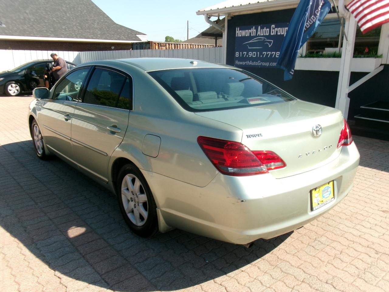Toyota Avalon Limited 2009