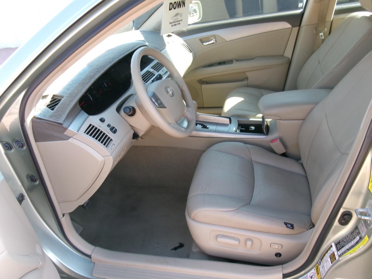 Toyota Avalon Limited 2009
