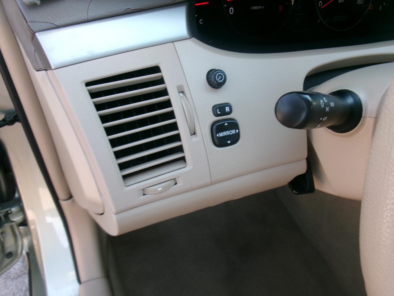 Toyota Avalon Limited 2009