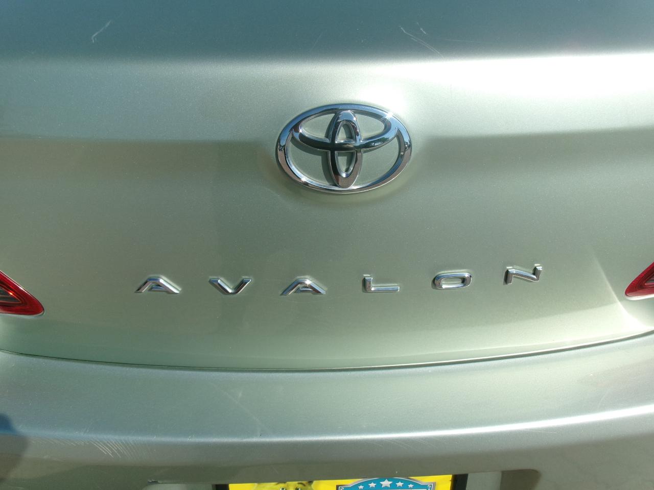 Toyota Avalon Limited 2009