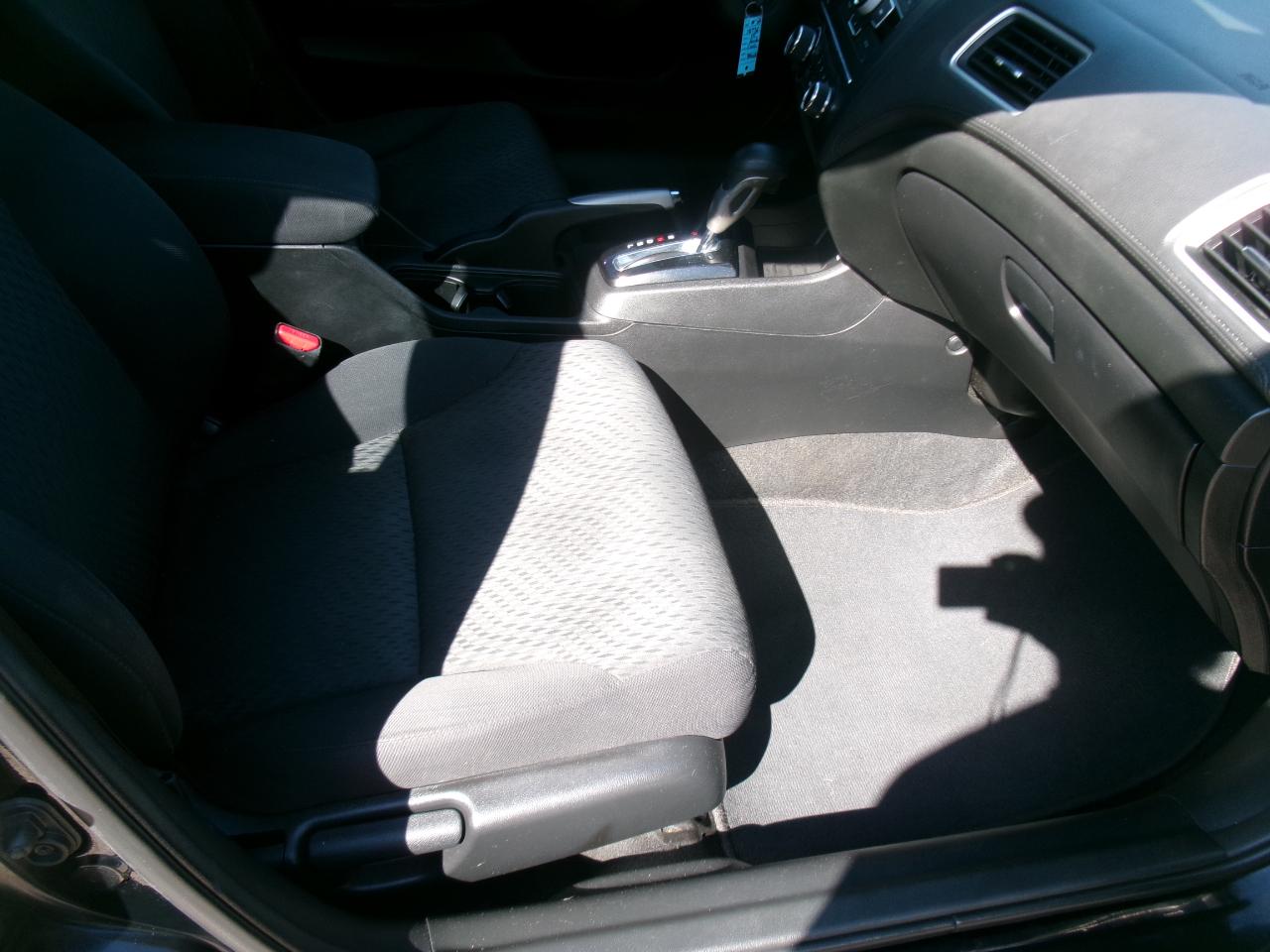 Honda Civic LX Sedan CVT 2015