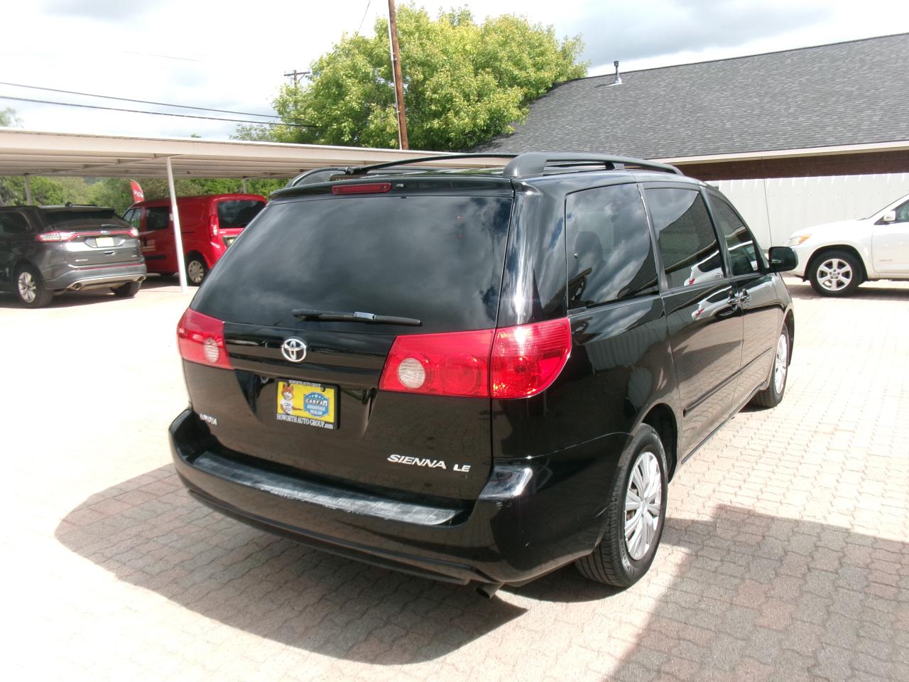 Toyota Sienna LE FWD 8-Passenger Seating 2008