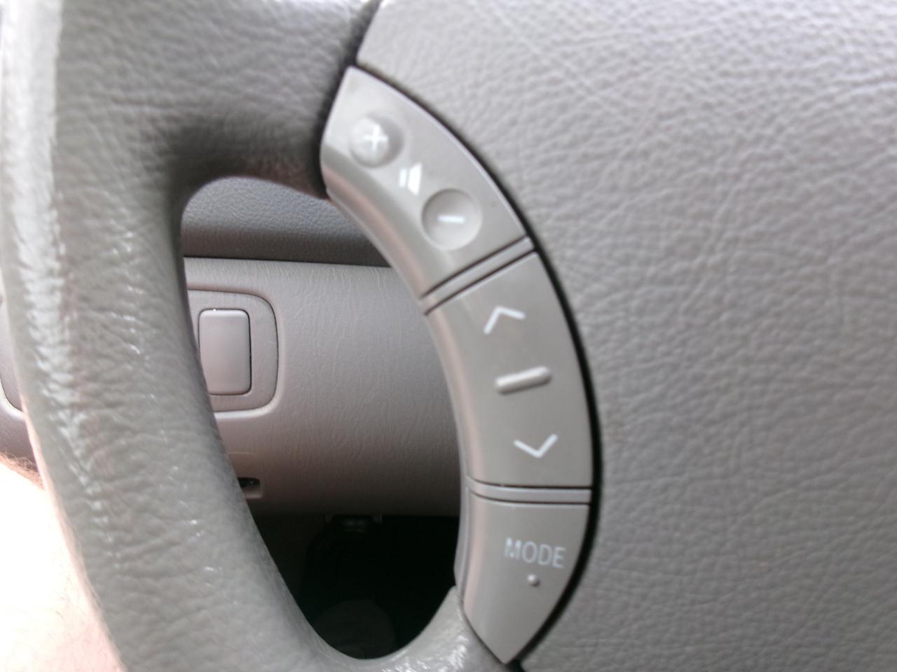 Toyota Sienna LE FWD 8-Passenger Seating 2008