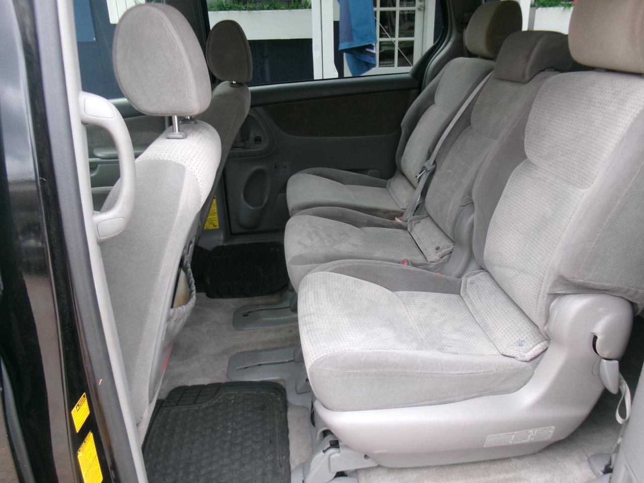 Toyota Sienna LE FWD 8-Passenger Seating 2008