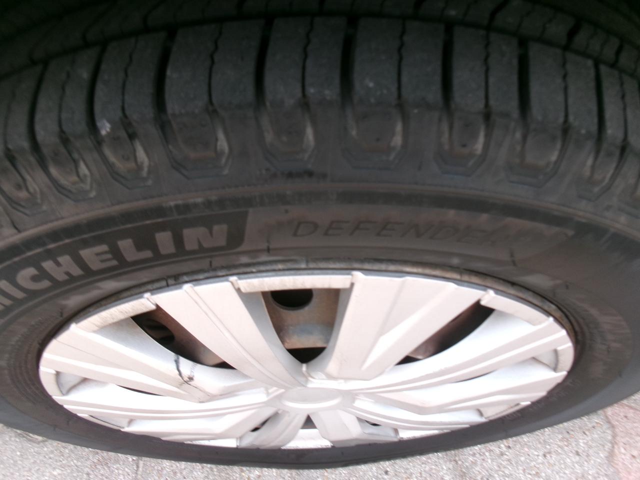 Toyota Sienna LE FWD 8-Passenger Seating 2008