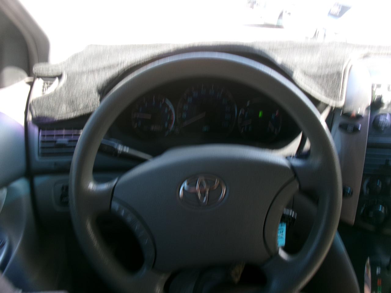 Toyota Sienna LE FWD 8-Passenger Seating 2008