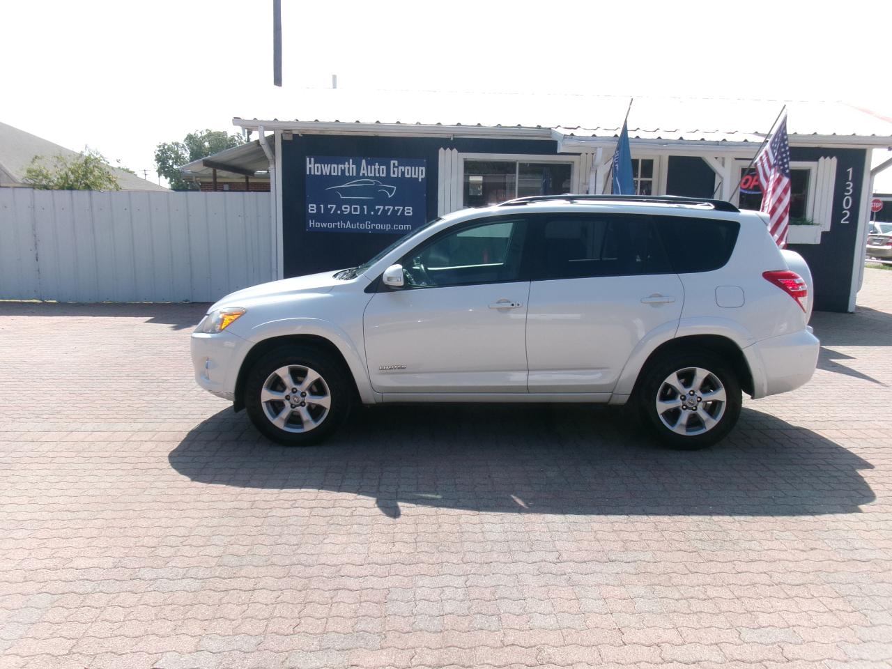 Toyota RAV4 Limited I4 2WD 2010