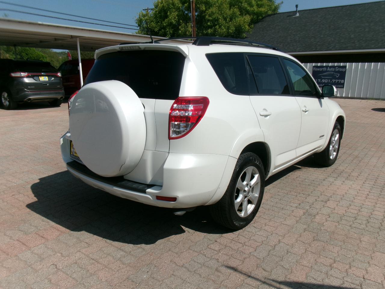 Toyota RAV4 Limited I4 2WD 2010