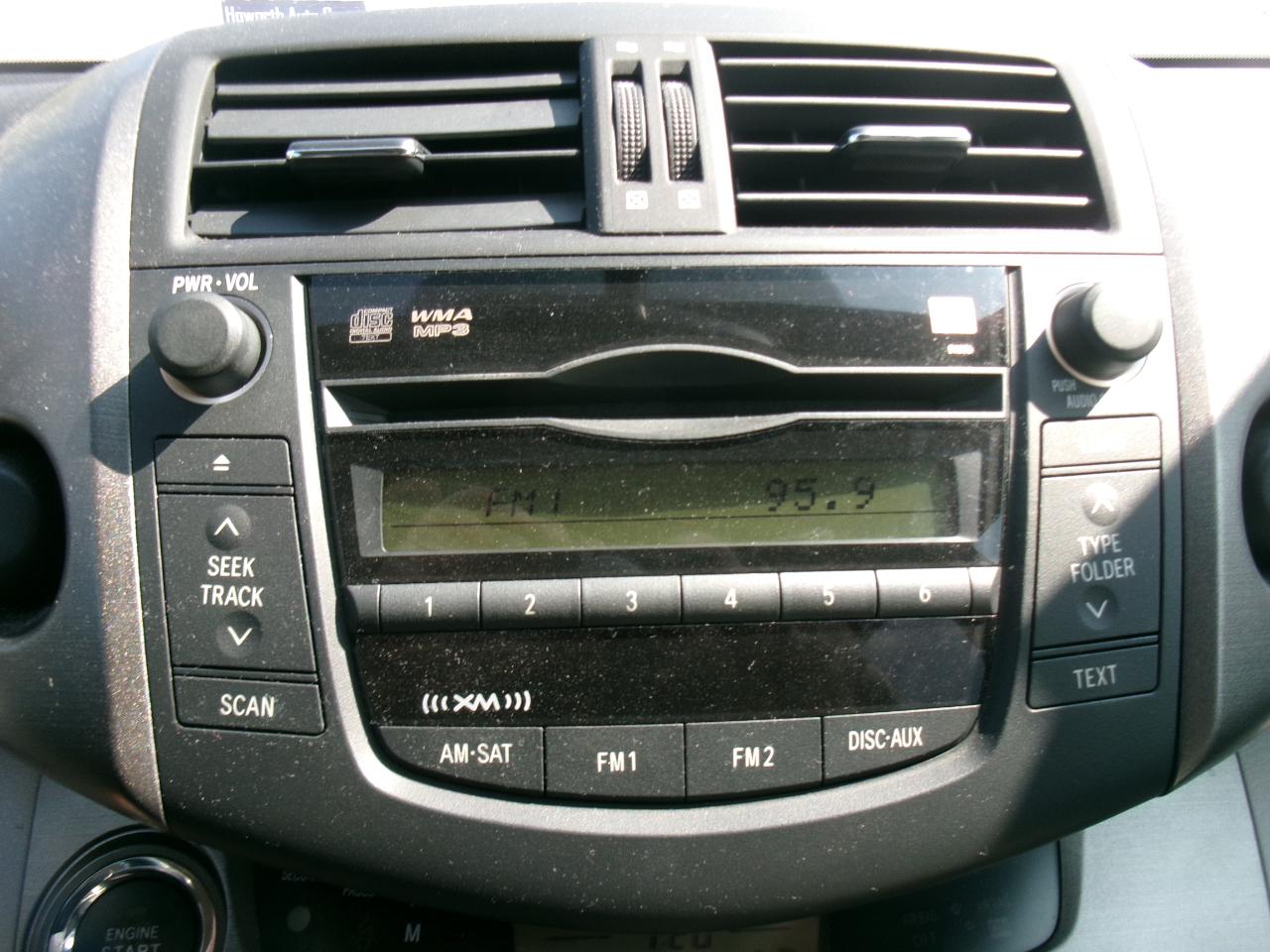 Toyota RAV4 Limited I4 2WD 2010