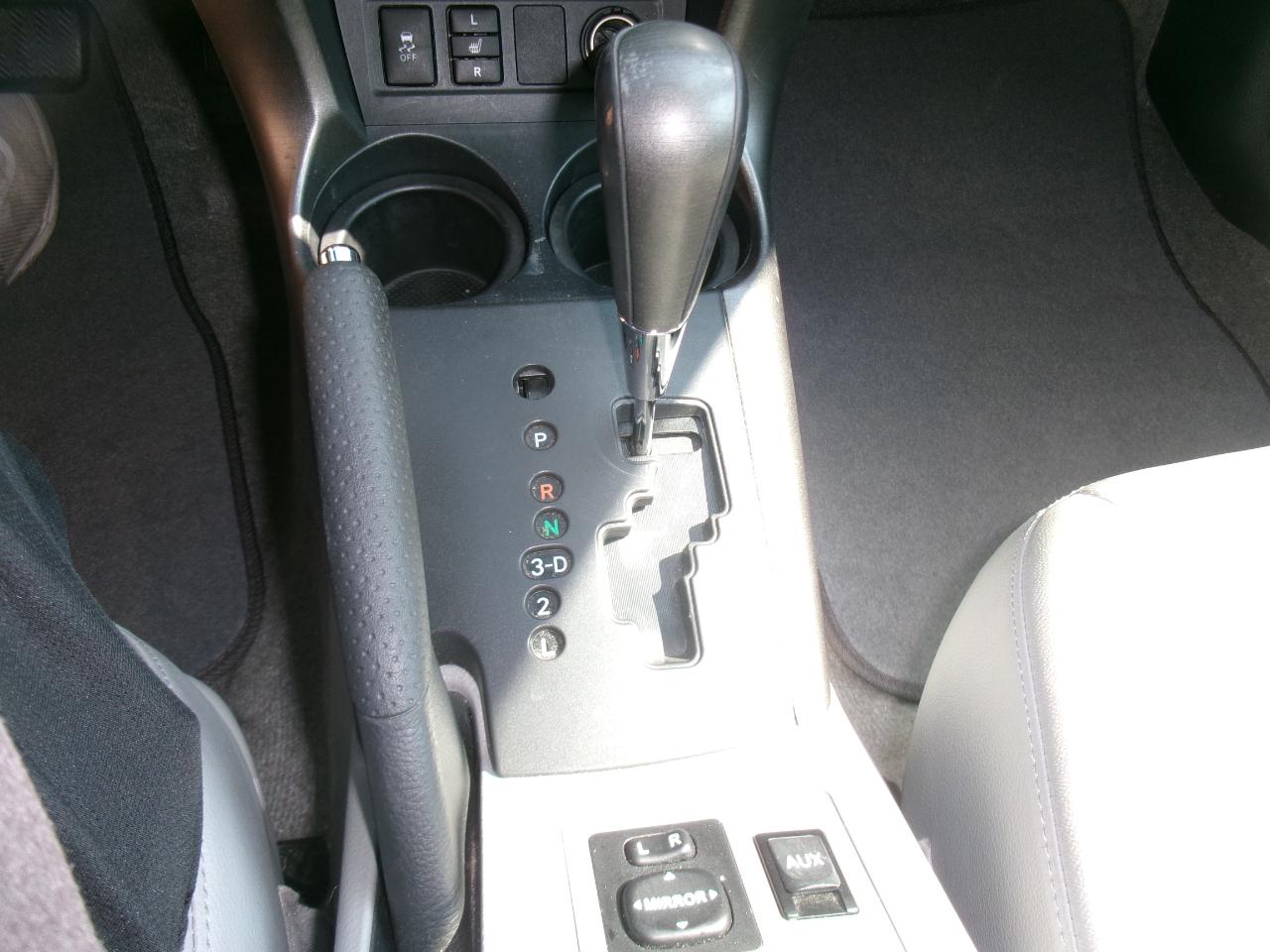 Toyota RAV4 Limited I4 2WD 2010
