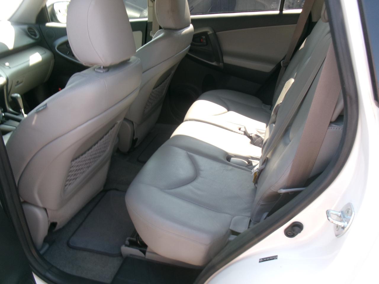 Toyota RAV4 Limited I4 2WD 2010