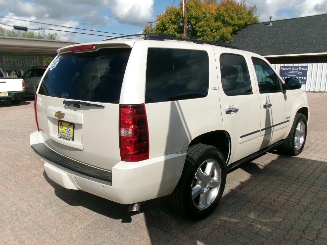 Chevrolet Tahoe LTZ 4WD 2013