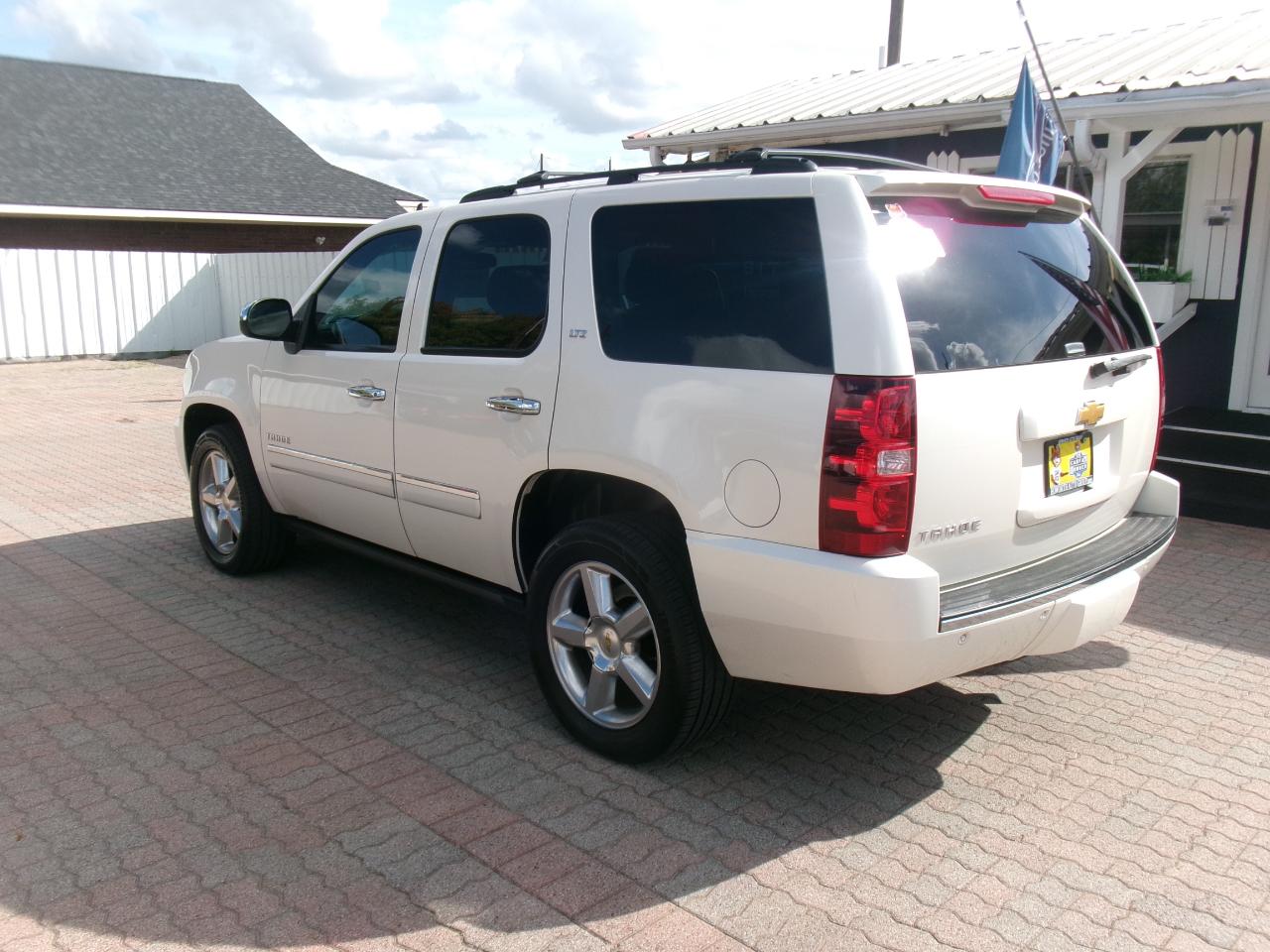 Chevrolet Tahoe LTZ 4WD 2013