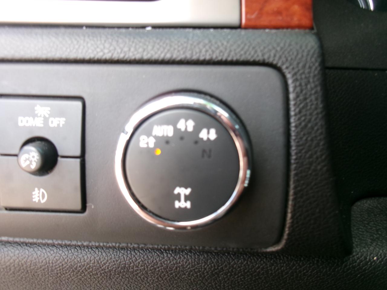 Chevrolet Tahoe LTZ 4WD 2013