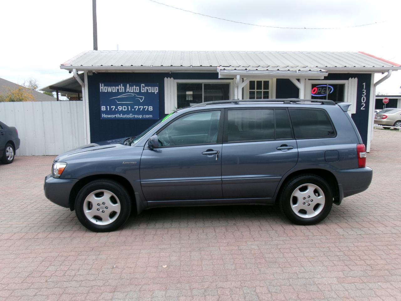 Toyota Highlander V6 2WD with 3rd-Row Seat 2005