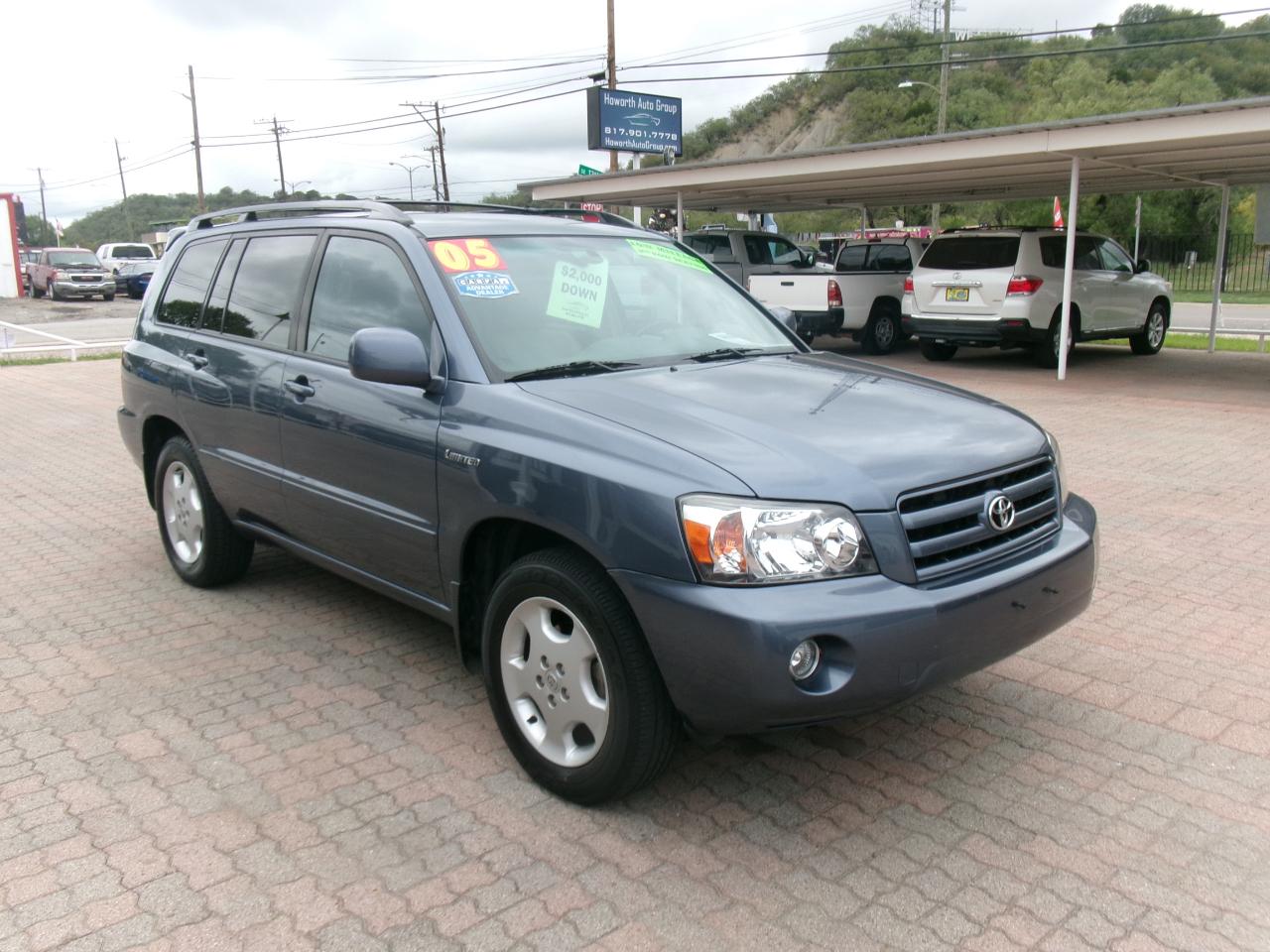 Toyota Highlander V6 2WD with 3rd-Row Seat 2005