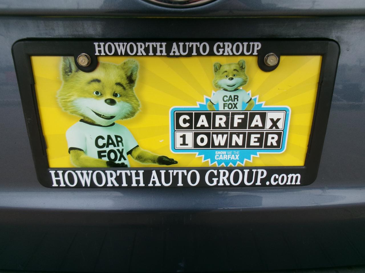Toyota Highlander V6 2WD with 3rd-Row Seat 2005