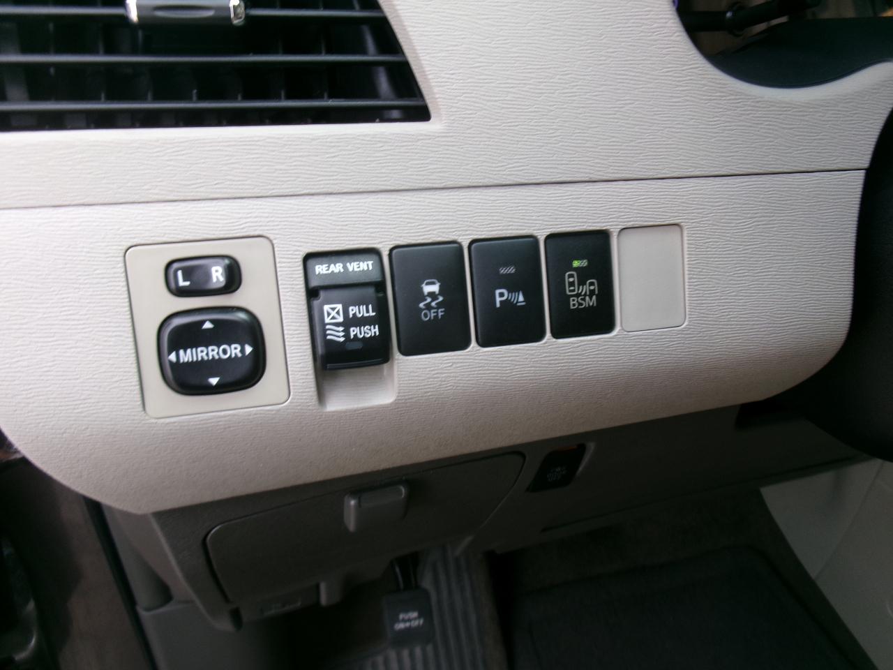 Toyota Sienna XLE FWD 8-Passenger V6 2014