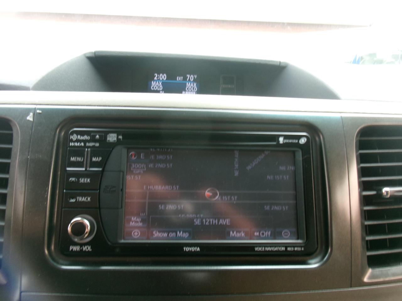 Toyota Sienna XLE FWD 8-Passenger V6 2014
