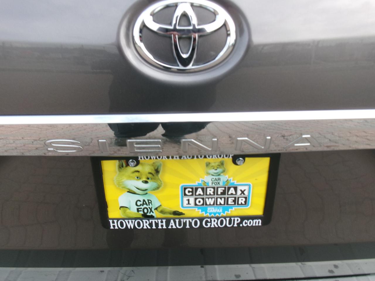 Toyota Sienna XLE FWD 8-Passenger V6 2014