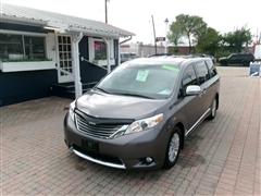 2014 Toyota Sienna 