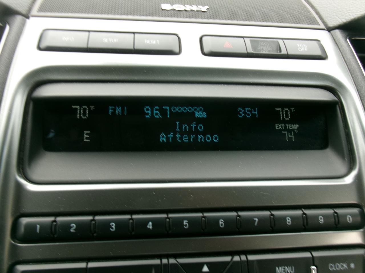 Ford Taurus Limited FWD 2011