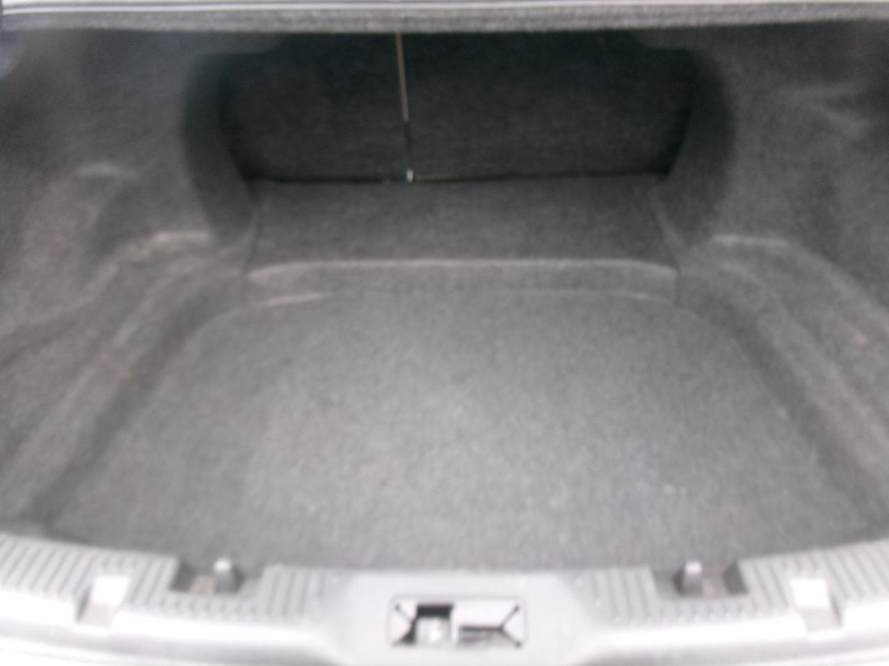 Ford Taurus Limited FWD 2011