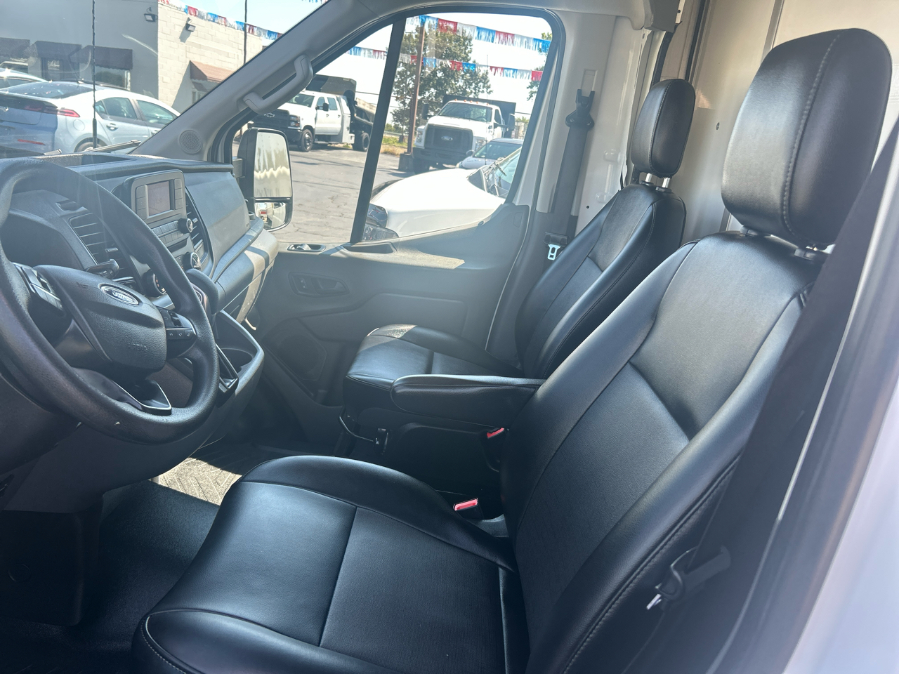 Ford Transit Cutaway T-350 RWD SRW 156" WB 9500 GVWR 2020 Ford Transit Cutaway T-350 RWD SRW 156" WB 9500 GVWR 2020