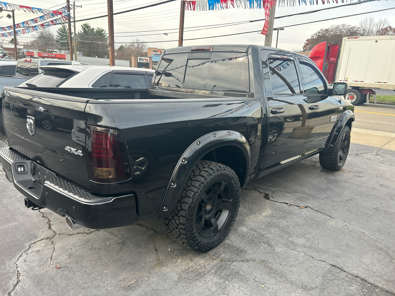 2015 Ram 1500 Sport photo 4