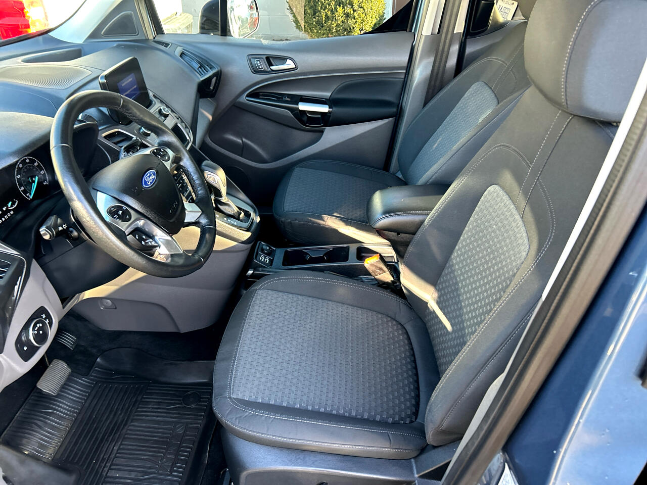 Ford Transit Connect Wagon XLT LWB w/Rear Liftgate 2021