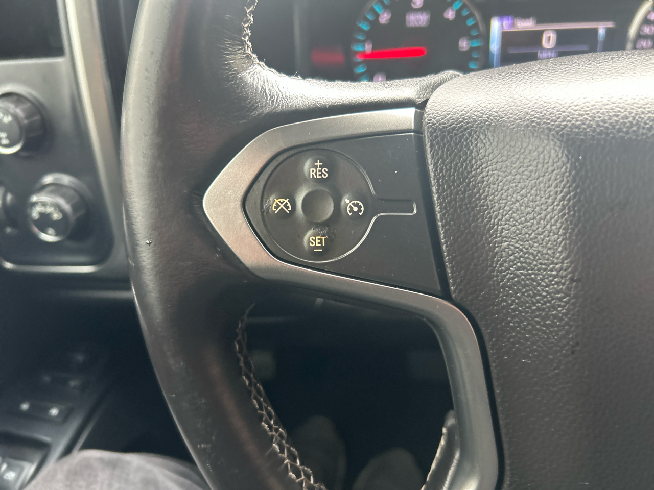 Chevrolet Silverado 1500 4WD Double Cab 143.5" LT w/1LT 2018